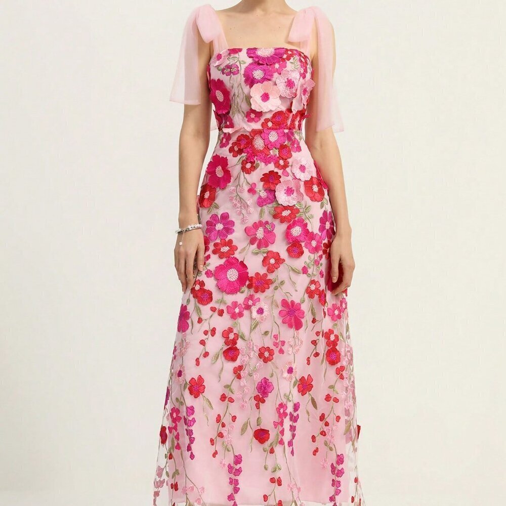 Romantic Elegant Women's Floral Applique Spaghetti Strap Maxi Dress - Picture 3 of 6
